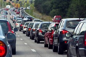 Auto, nel 2013 cala il parco circolante in Italia: -100 mila vetture