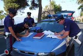 Polizze Rc auto false o mancanti, maxi-operazione della Polizia stradale