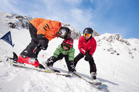 Sport invernali, in Europa solo uno sciatore su due usa il casco