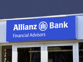 Allianz Bank chiude in Germania, tagliati 450 posti di lavoro