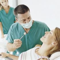 Il dentista costa troppo, gli italiani rinunciano alla prevenzione