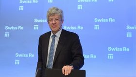 Swiss Re, utile a 3,7 miliardi di dollari nei nove mesi 2015