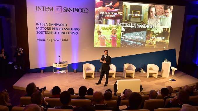 Intesa Sanpaolo, pronti 50 miliardi di euro in investimenti verdi hp_wide_img