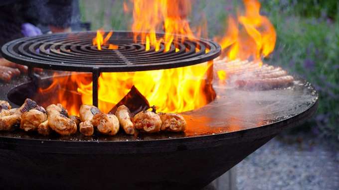 La birra Budweiser assicura i barbecue dei canadesi