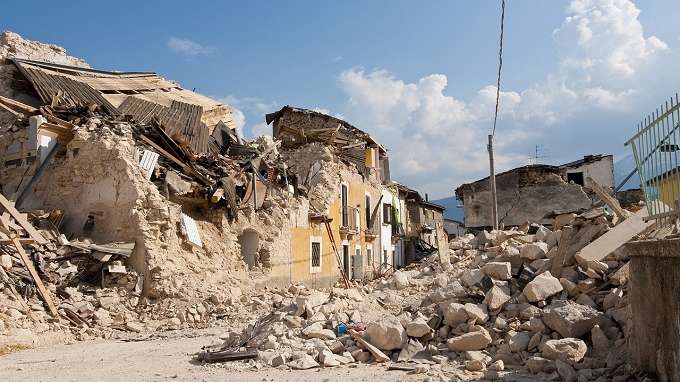 Terremoto in Turchia e Siria, una prima stima da Fitch