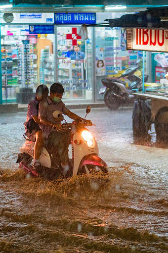 Meteorologia forense hp_vert_img