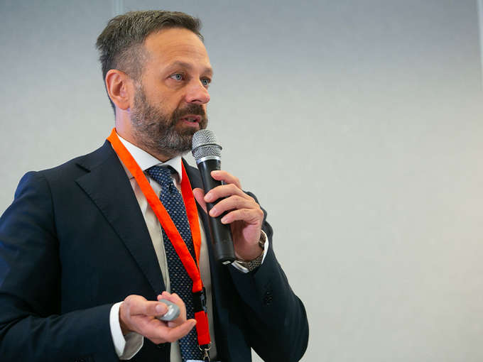 un-intermediario-digitale