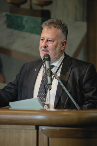 Attacco cyber a un intermediario: l’importanza di una difesa organizzata hp_vert_img