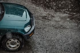 Cat nat, una polizza per le auto in Oman