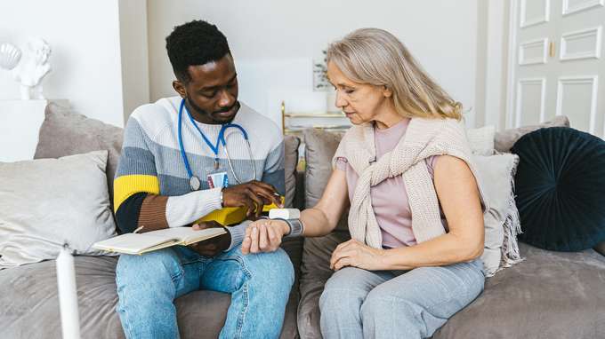 Arriva nelle agenzie Protezione Su Misura di Axa