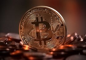 Emirati Arabi Uniti, polizze con i bitcoin